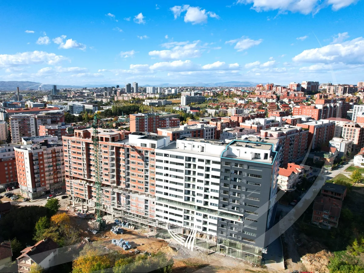 Penthouse me 3 dhoma gjumi në shitje në lagjen Mati 1 – Rruga A