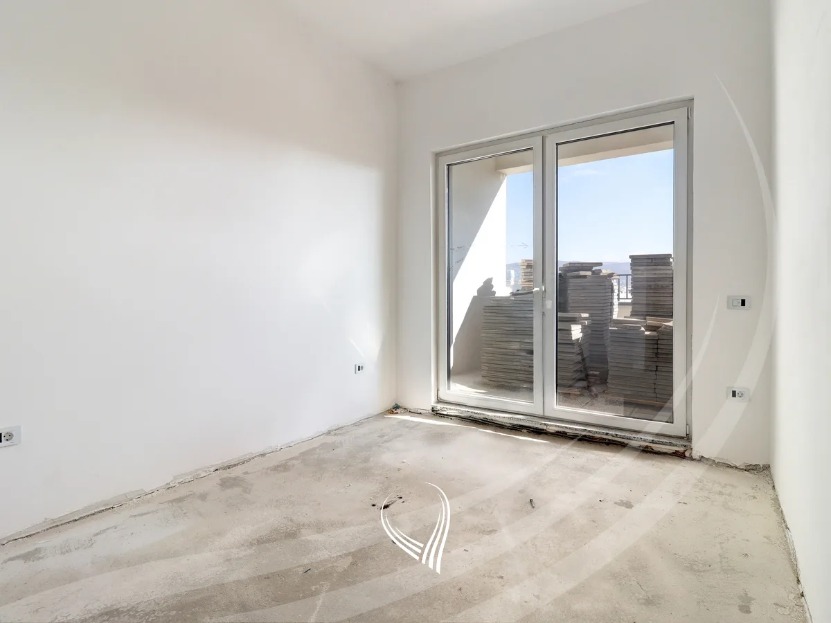 Penthouse me 3 dhoma gjumi në shitje në lagjen Mati 1 – Rruga A