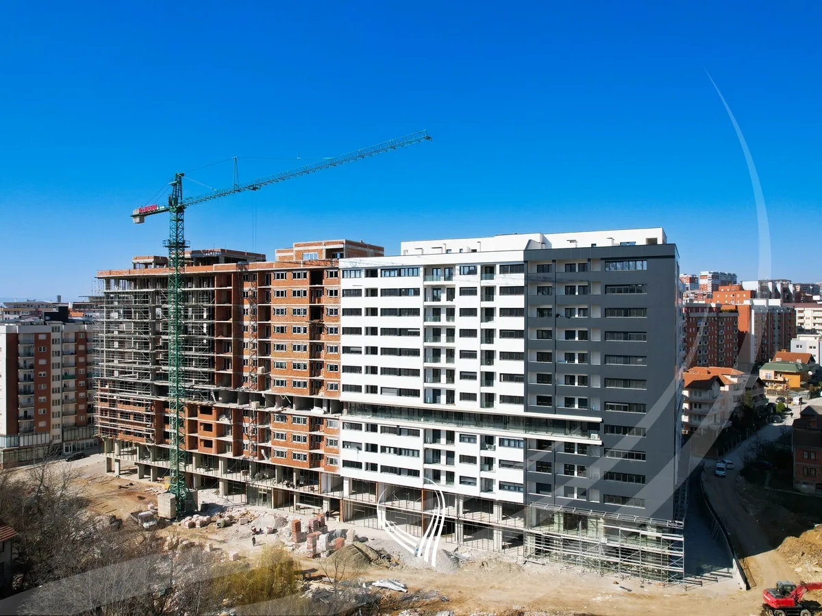 Penthouse me 3 dhoma gjumi në shitje në lagjen Mati 1 – Rruga A