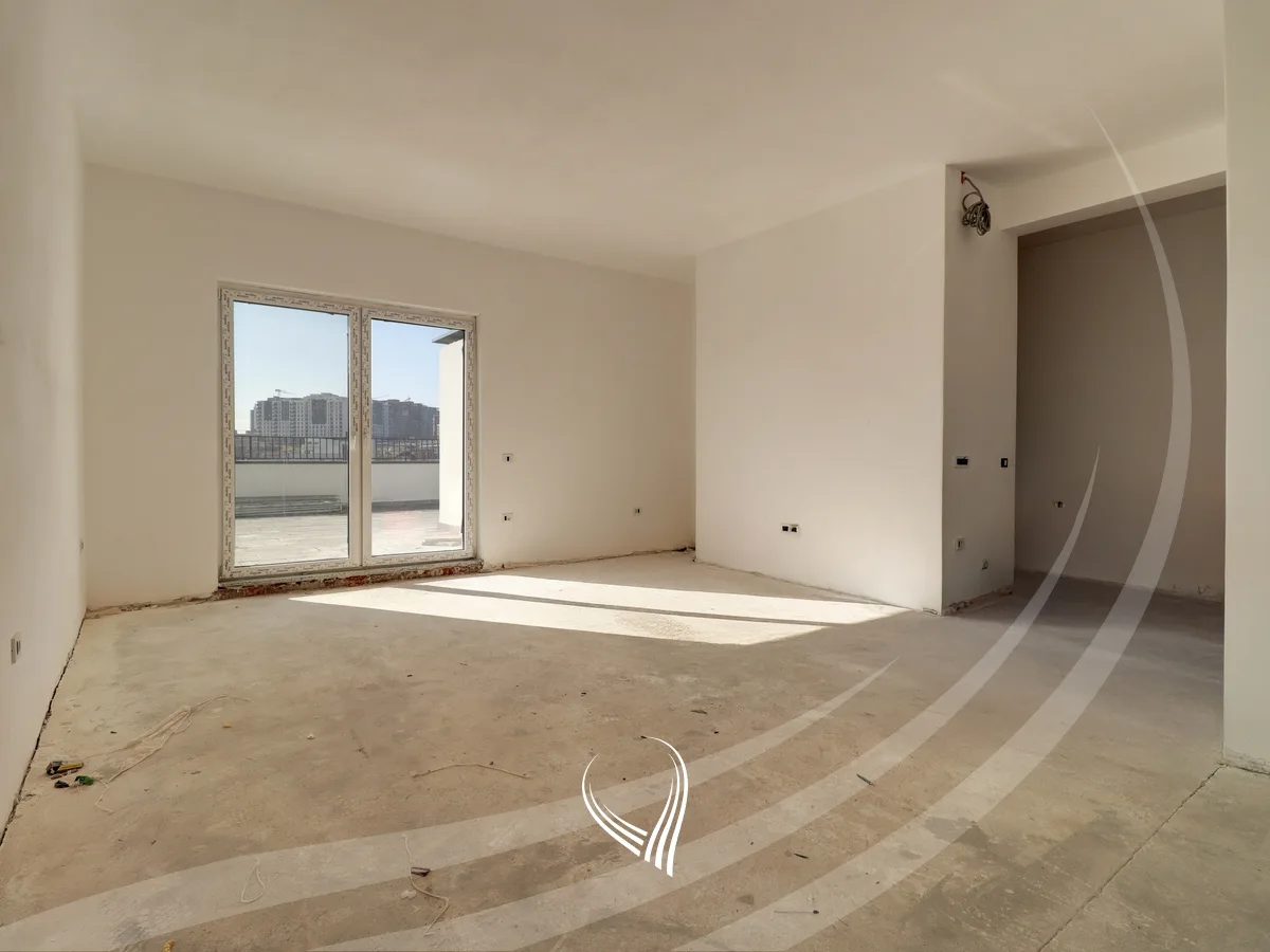 Penthouse me 3 dhoma gjumi në shitje në lagjen Mati 1 – Rruga A