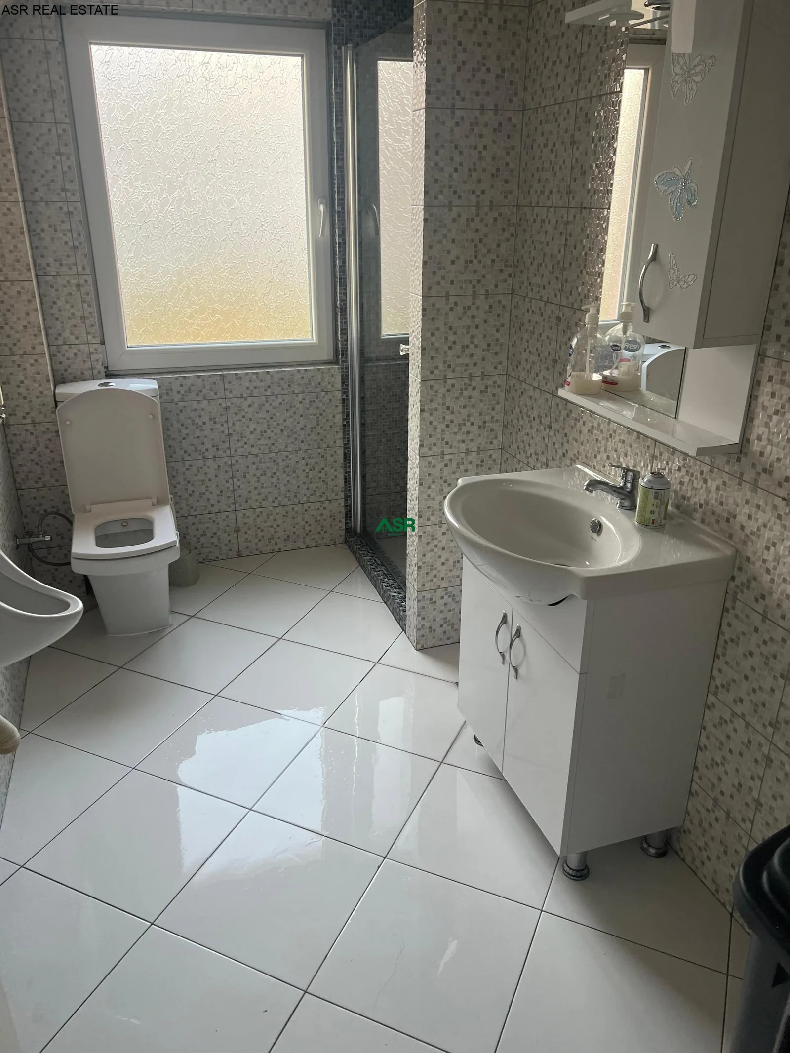 #ID:4446 Banesë 64m2 me #qira në Qender