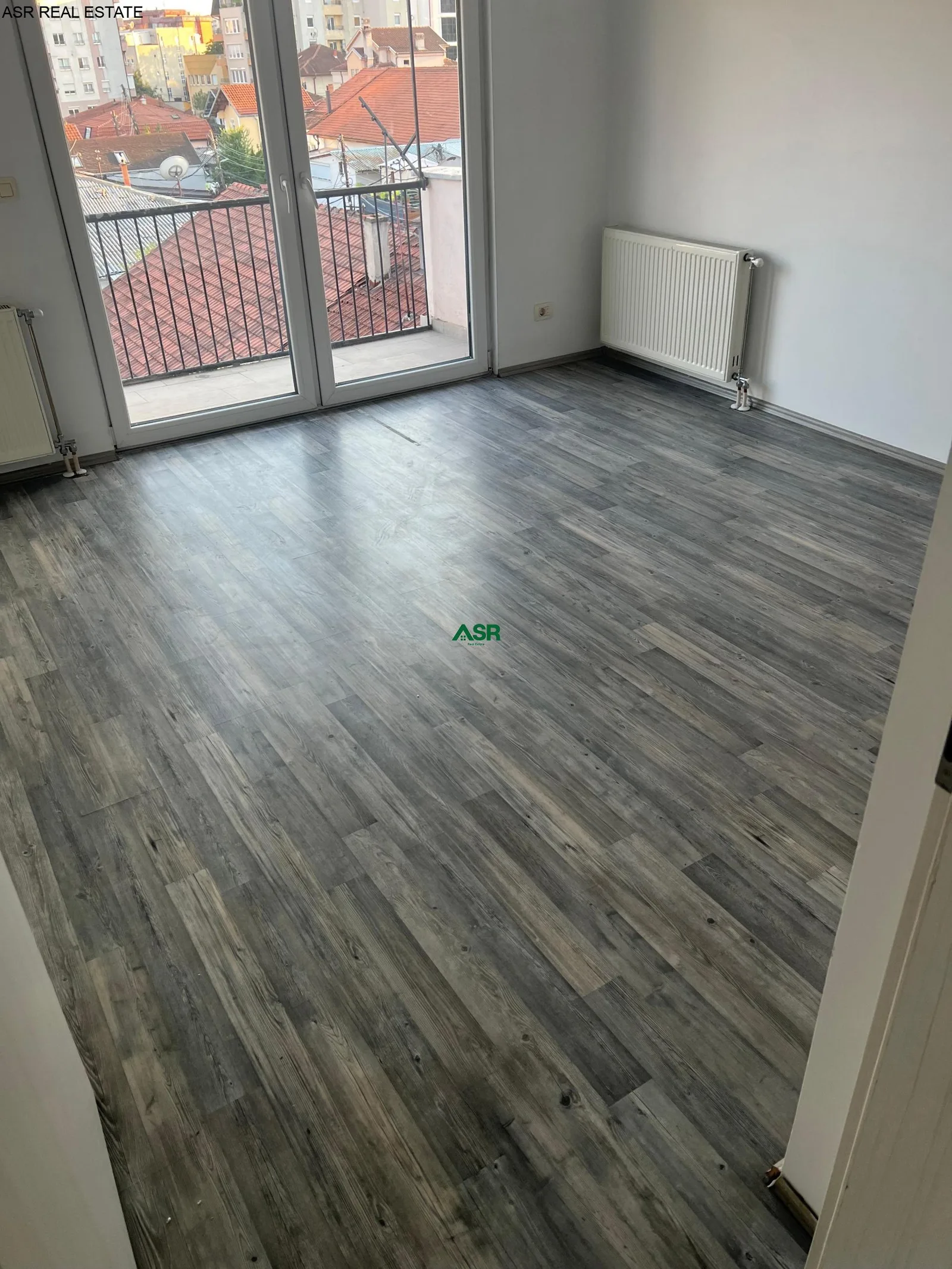 #ID:4446 Banesë 64m2 me #qira në Qender