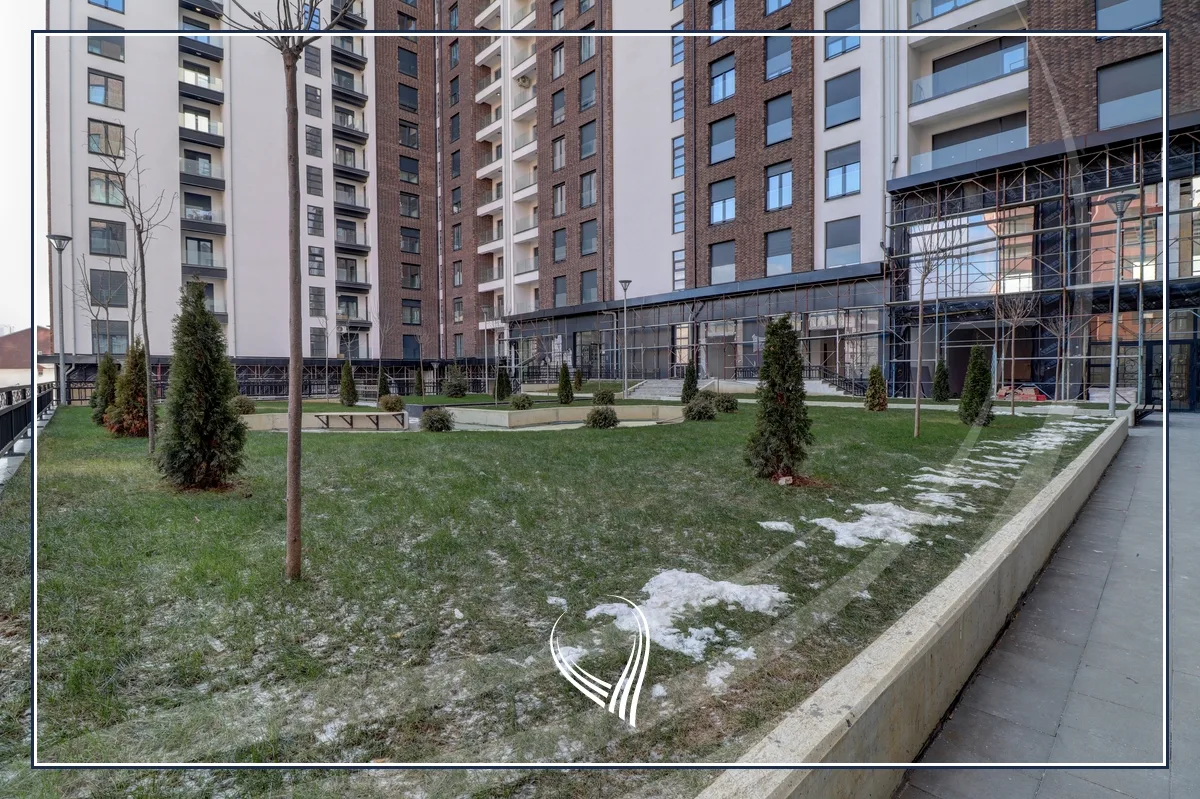 Lokal 158.64 m2 në shitje në lagjen Bregu i Diellit – Kompleksi Vëllezërit Asllani