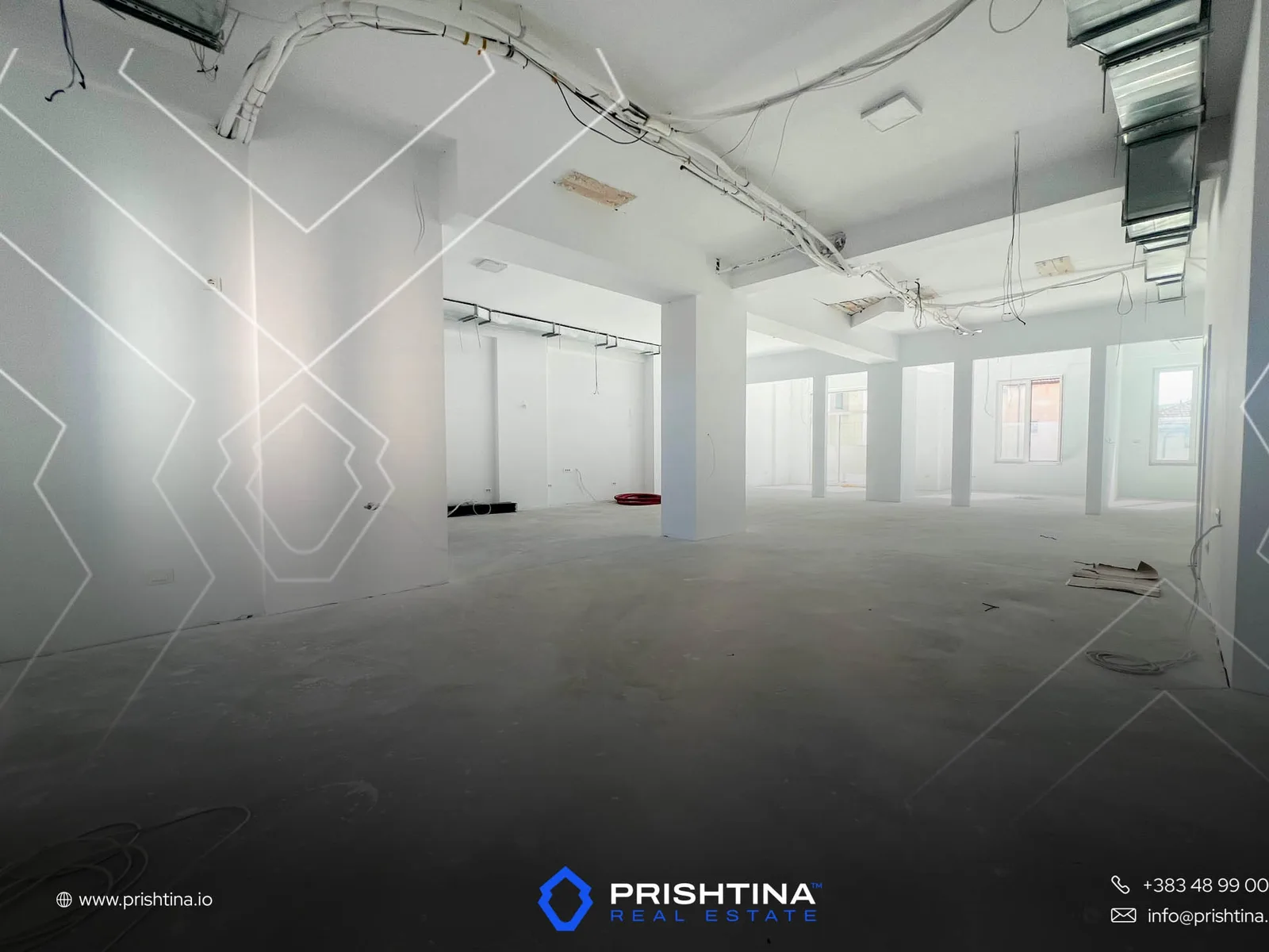 Zyre me qira 400m² te Bregu i Diellit