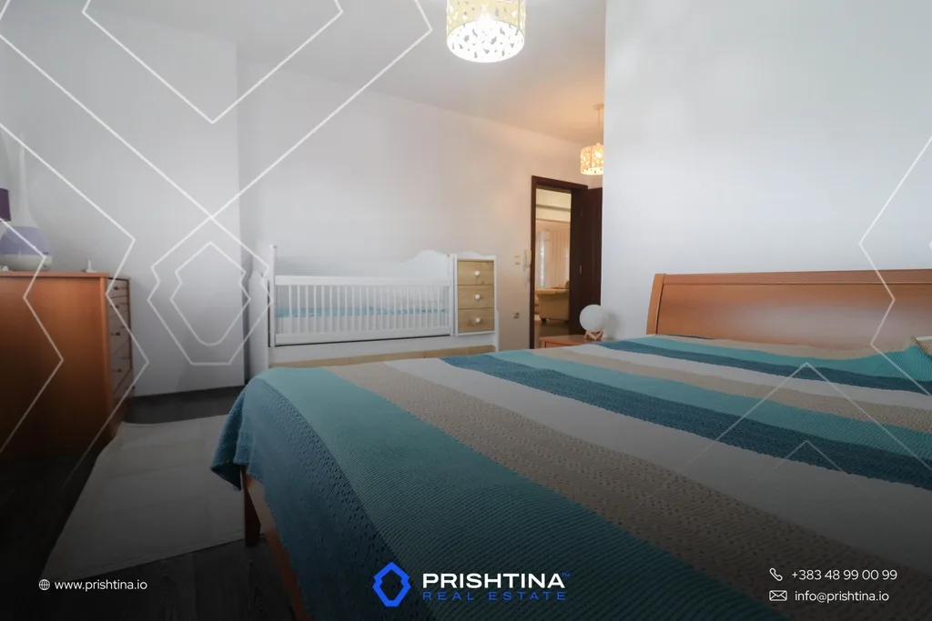 Kat shtëpie me qira 170m² në Aktash