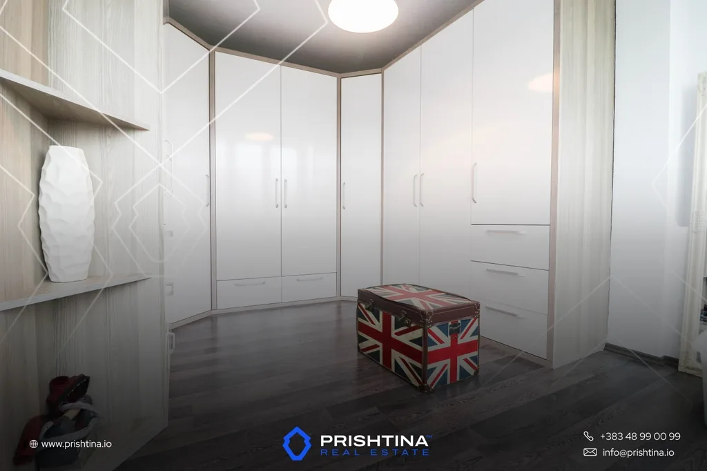 Kat shtëpie me qira 170m² në Aktash
