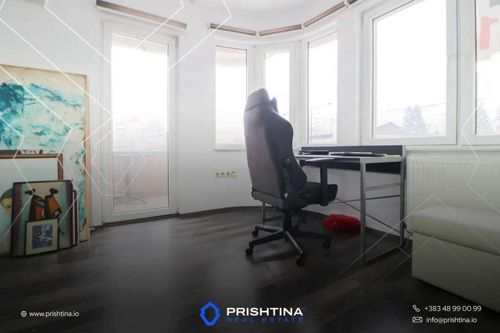 Kat shtëpie me qira 170m² në Aktash