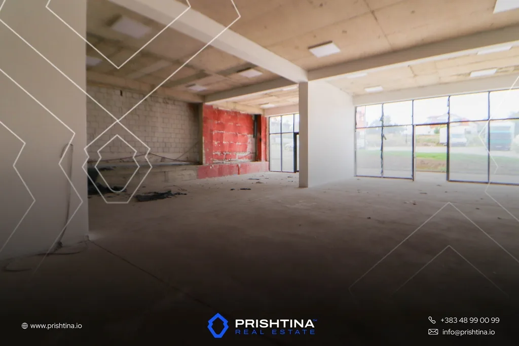 Lokal ne #shitje 246.92m² te Rruga C