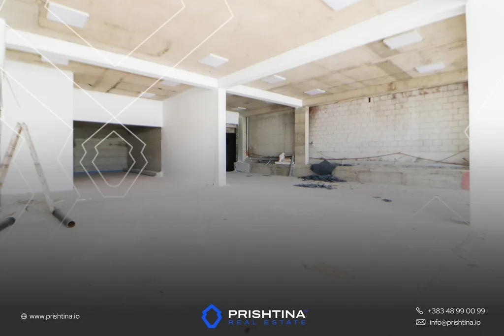 Lokal ne #shitje 246.92m² te Rruga C