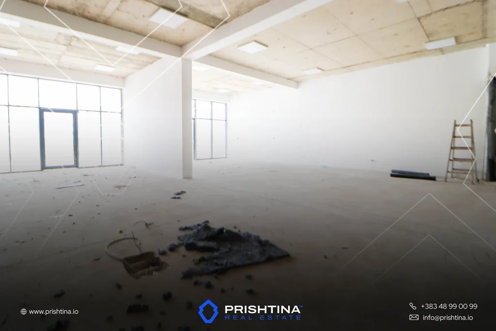 Lokal ne #shitje 246.92m² te Rruga C
