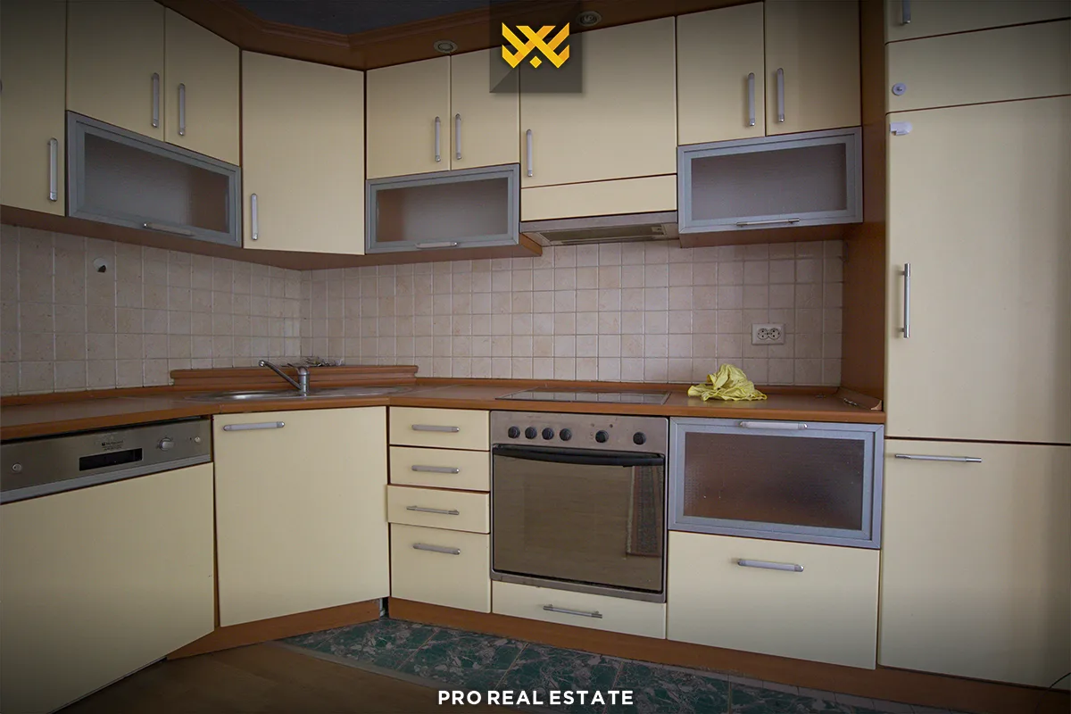 Shtëpi 240m² me #QIRA në Bregun e Diellit