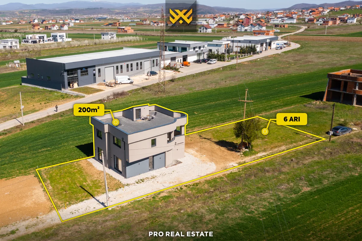 Shtëpi 200m² për #SHITJE në Bërnicë të Poshtme