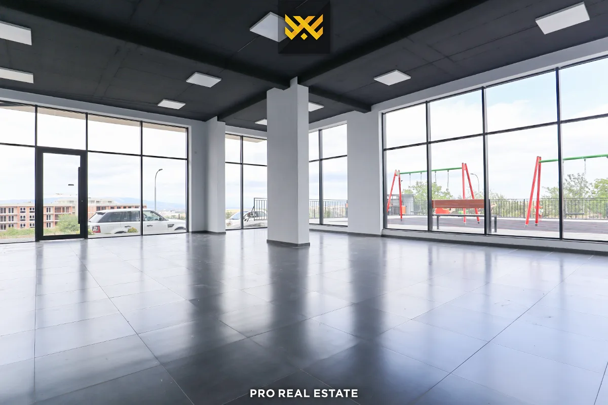 Lokal 118.87m² me #QIRA në Dragodan