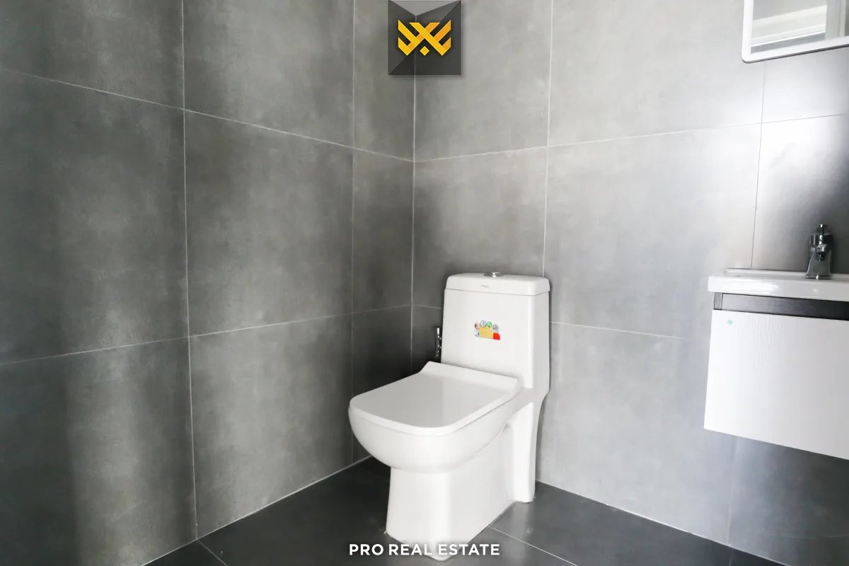 Lokal 118.87m² me #QIRA në Dragodan