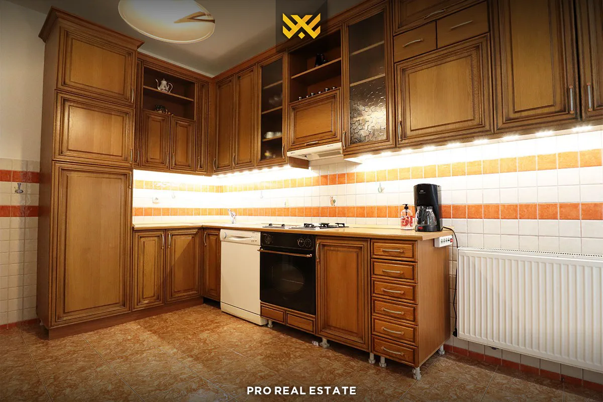 Banesë 160m² me #QIRA te Qafa.