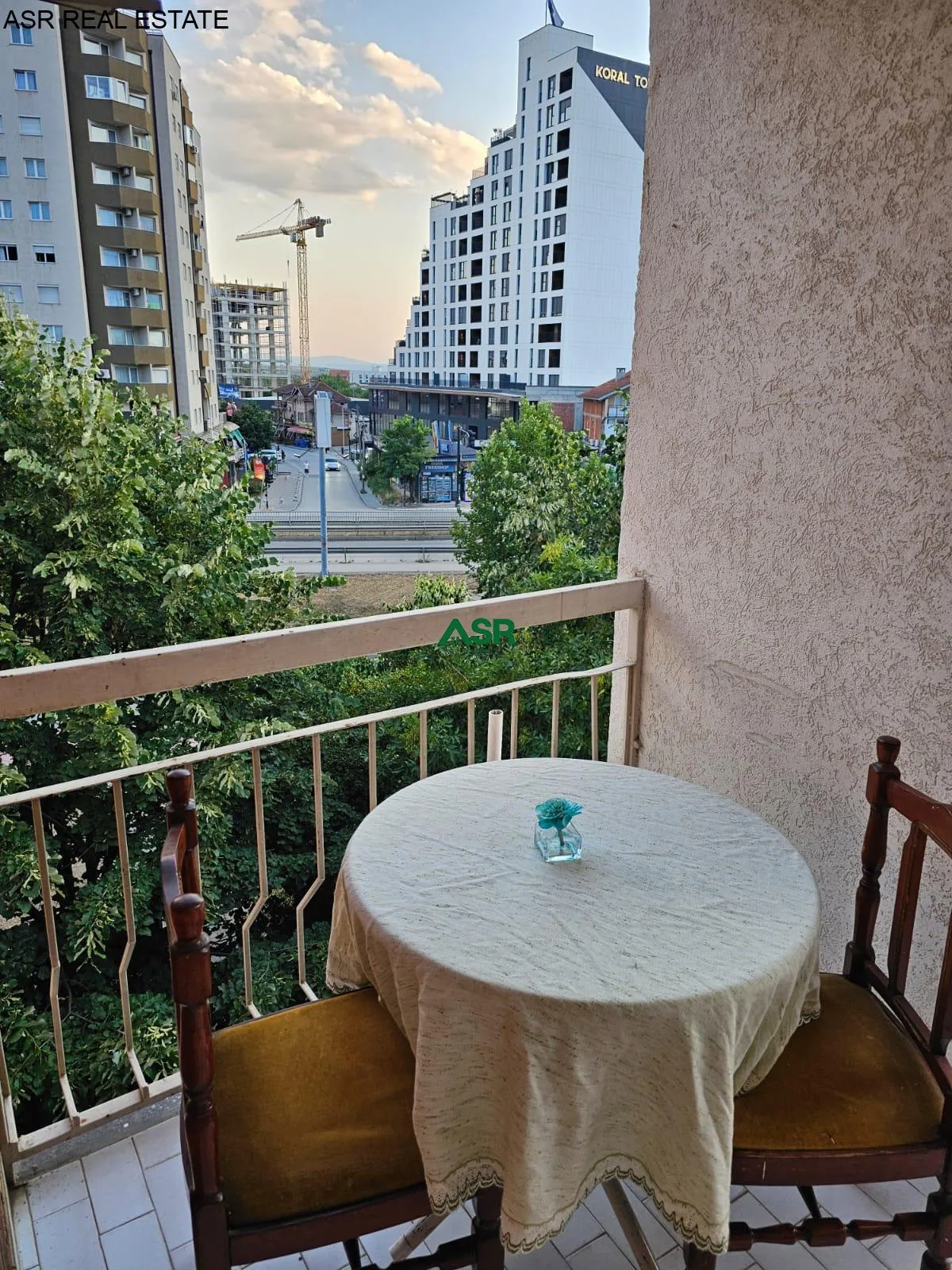 Ofrohet banesa 80m2 me qira ne  lagjen Dardania