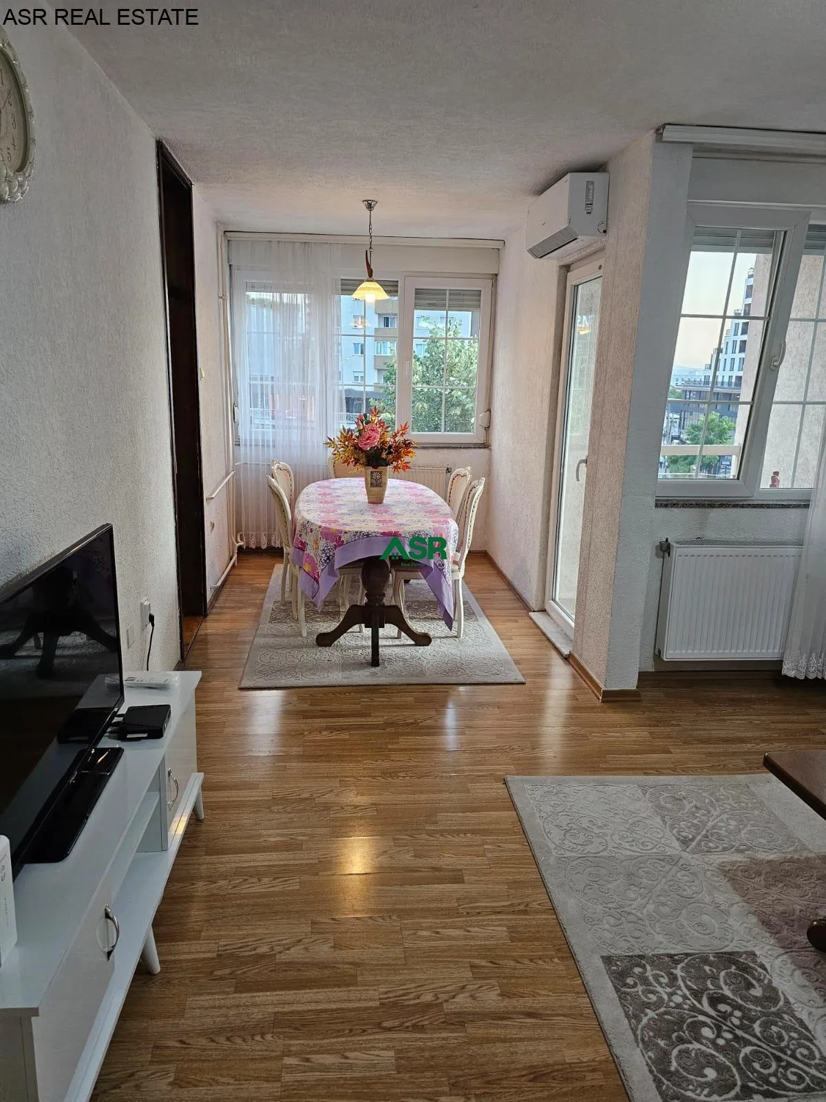 Ofrohet banesa 80m2 me qira ne  lagjen Dardania