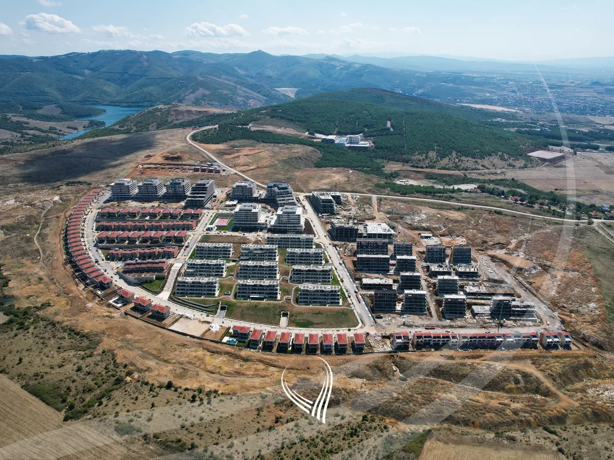 Tarracier me 3 dhoma gjumi në shitje në lagjen Marigona Hill