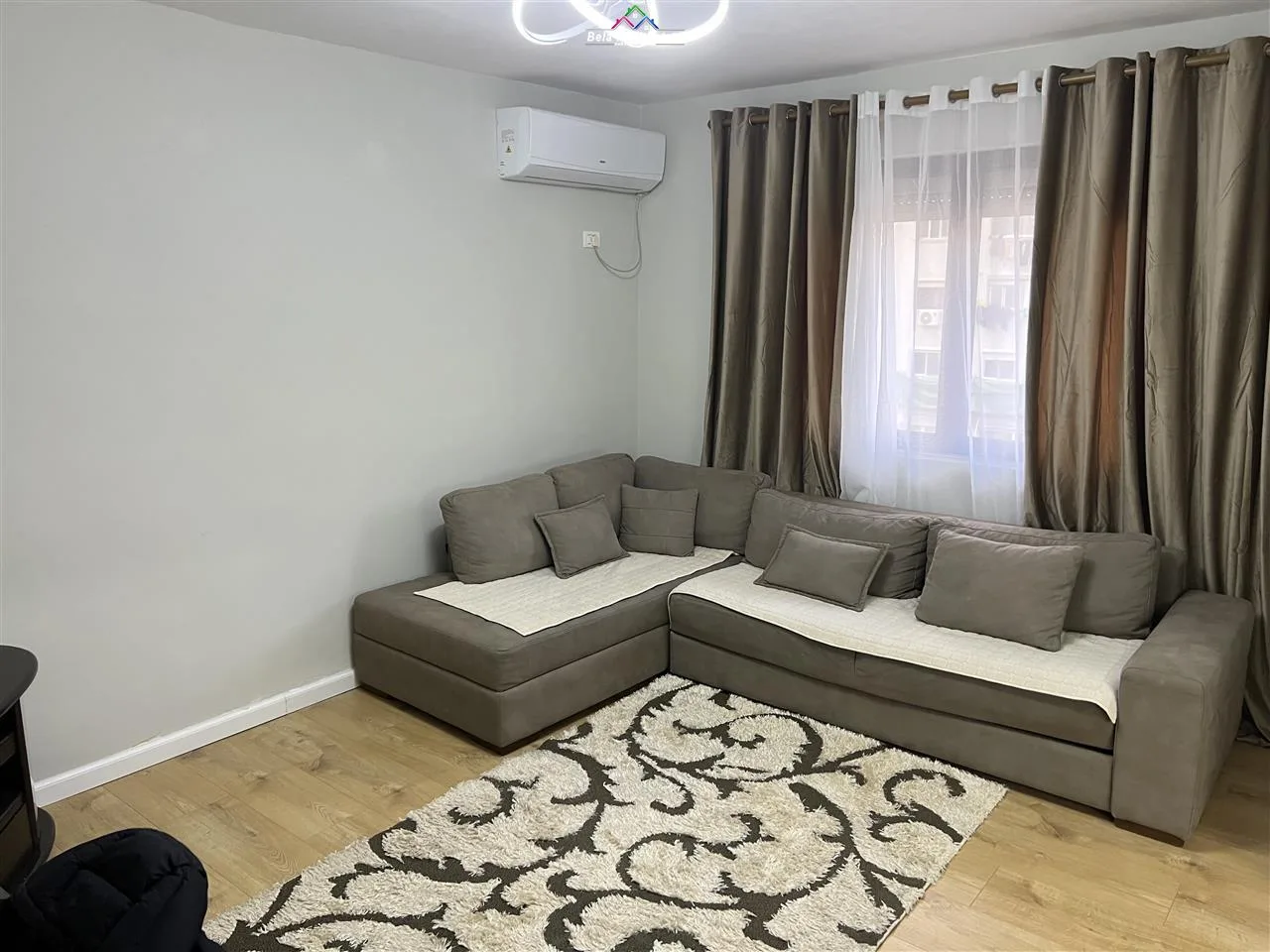Apartament Me Qera 1+1 Tek 21 Dhjetori (ID B211308) Tirane.