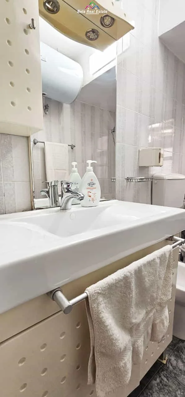 Apartament Me Qera 2+1 Ne Myslym Shyr (ID B221375) Tirane