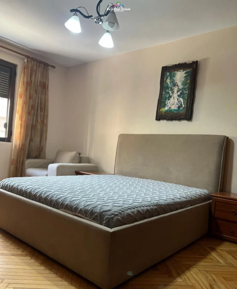 Apartament Me Qera 2+1 Ne Myslym Shyr (ID B221375) Tirane