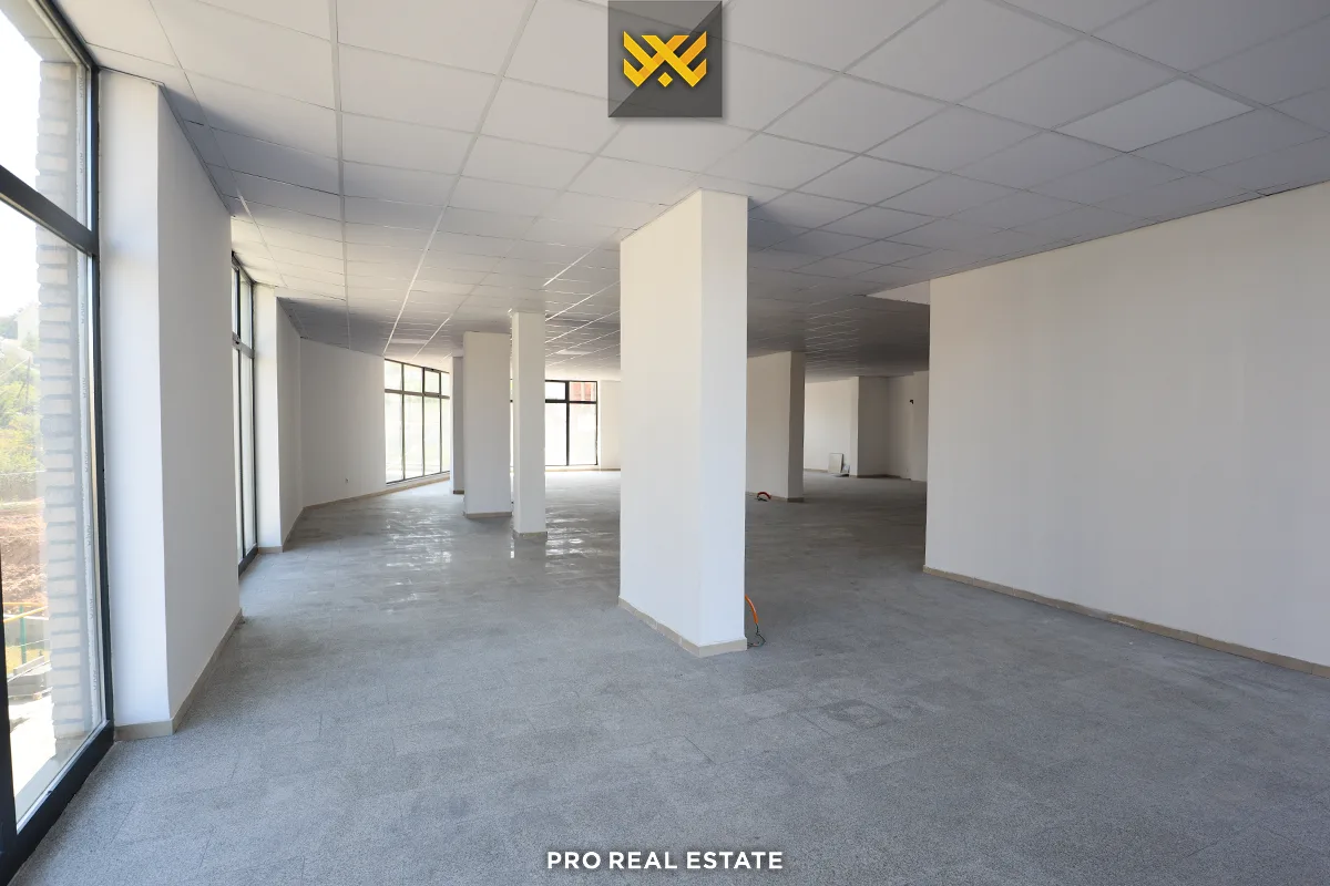 Lokal 247m² për #SHTIJE te Prishtina e Re
