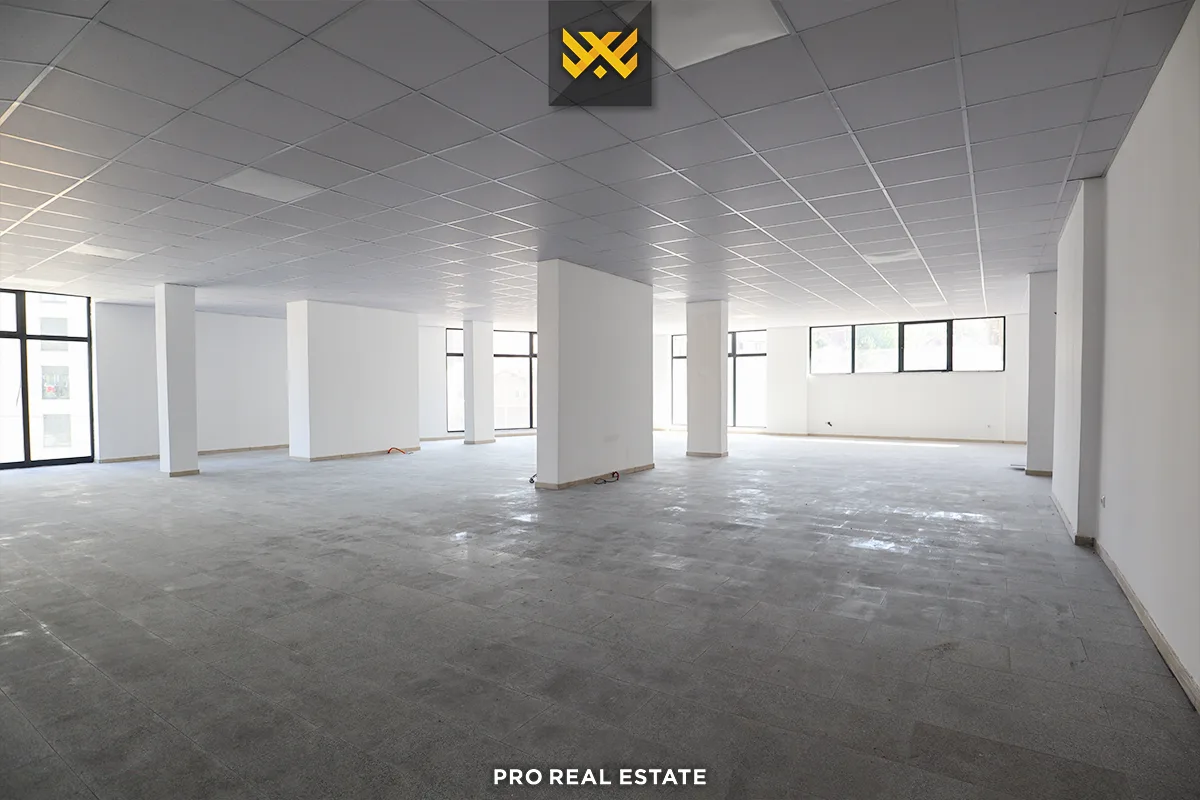 Lokal 247m² për #SHTIJE te Prishtina e Re
