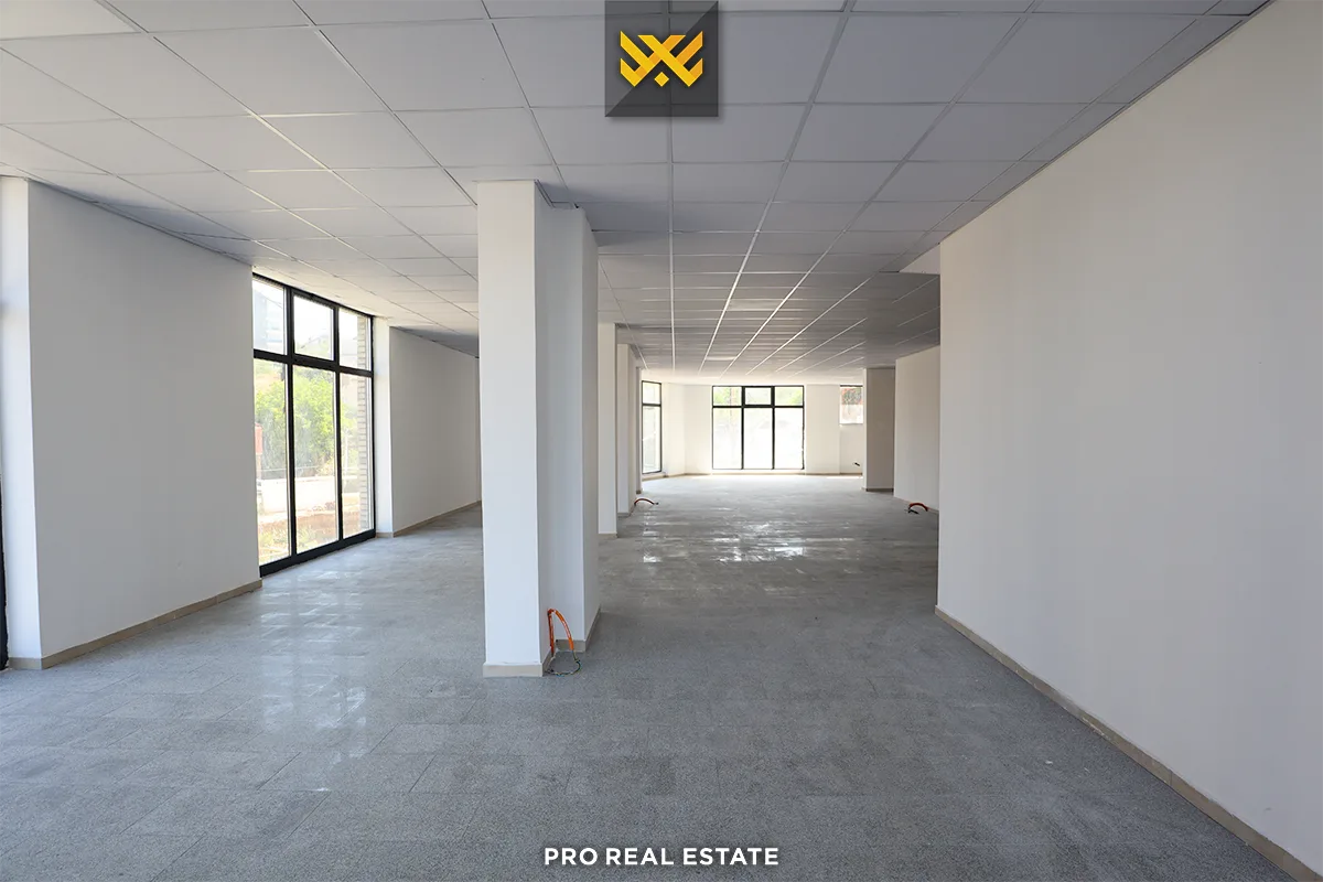 Lokal 247m² për #SHTIJE te Prishtina e Re