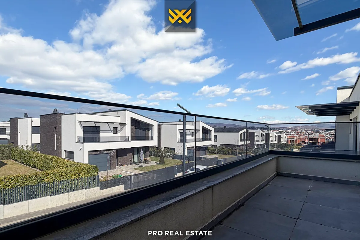 Shtëpi 352m² për #SHITJE në Lagjen Priam Village