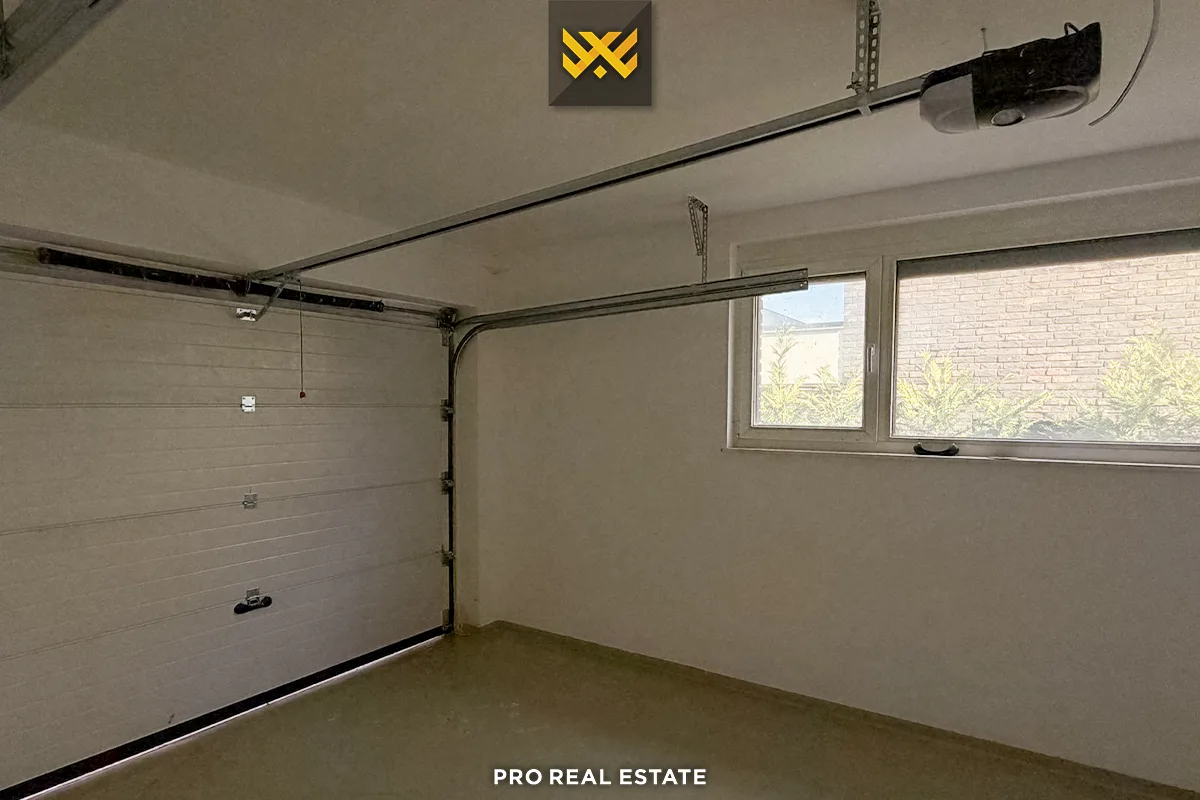 Shtëpi 352m² për #SHITJE në Lagjen Priam Village