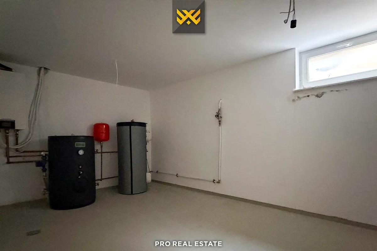 Shtëpi 352m² për #SHITJE në Lagjen Priam Village