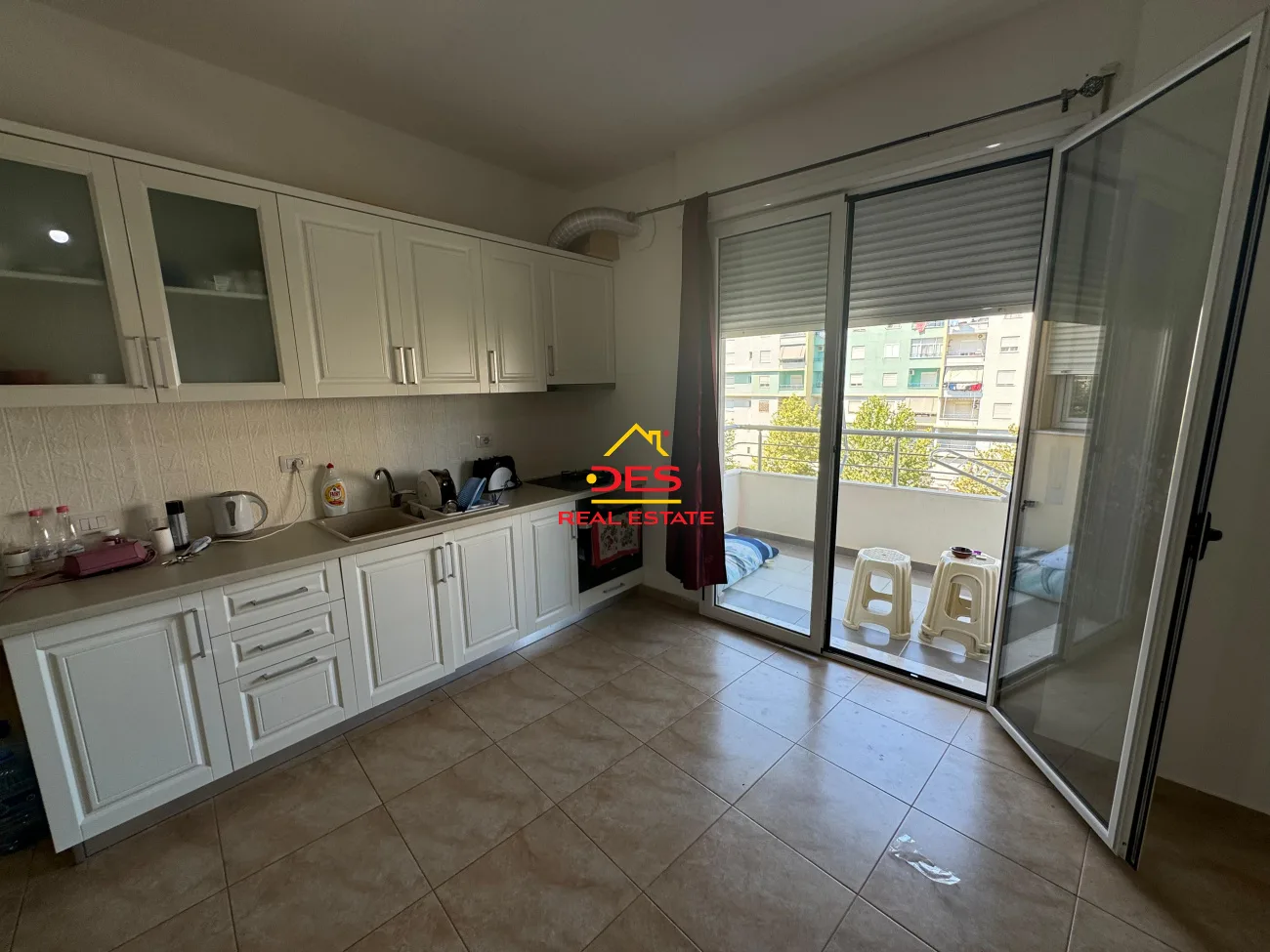 EKSKLUZIVE!!! 🆕 🔥SHITET APARTAMENT 1+1 NË TRANSBALLKANIKE,VLORË 📍Mbi Bar Coloseo!