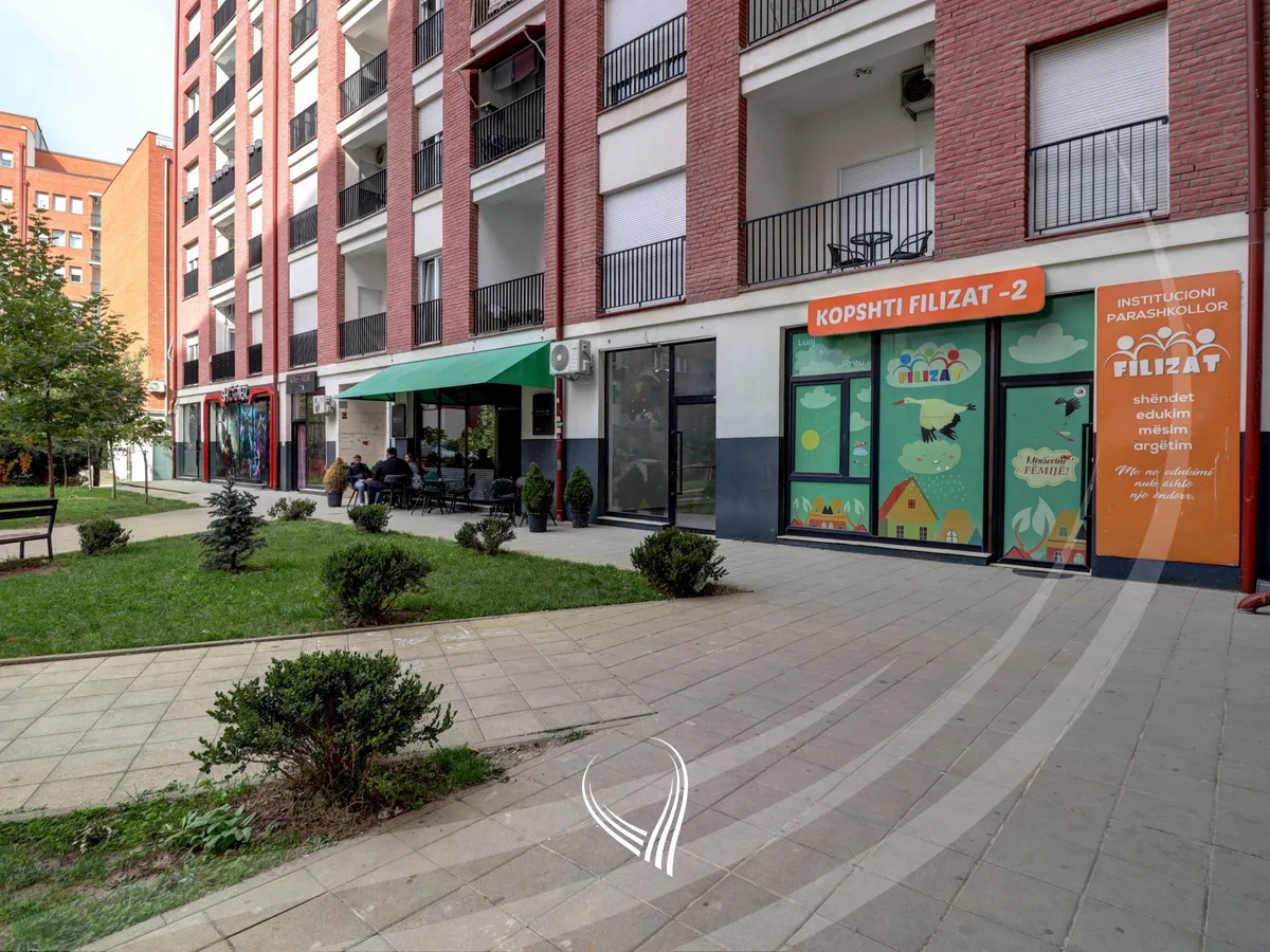 Lokal 73m2 me qira në lagjen Mati 1