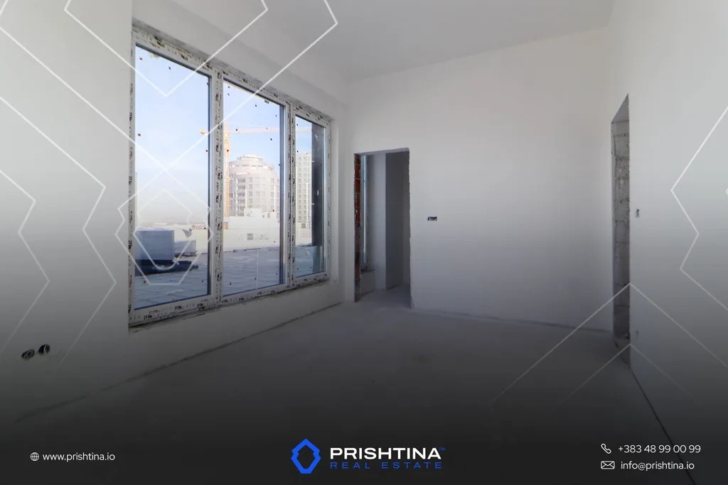 Banese për #shitje 160m² + 272m² terasë në Lakrishte 🏡✨