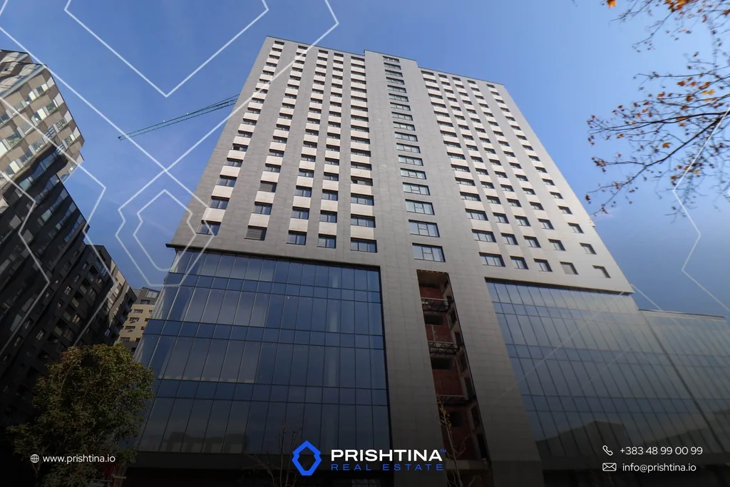 Banese për #shitje 160m² + 272m² terasë në Lakrishte 🏡✨