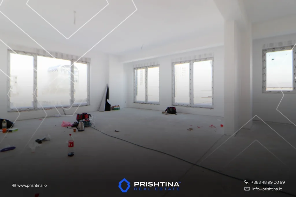 Banese për #shitje 160m² + 272m² terasë në Lakrishte 🏡✨
