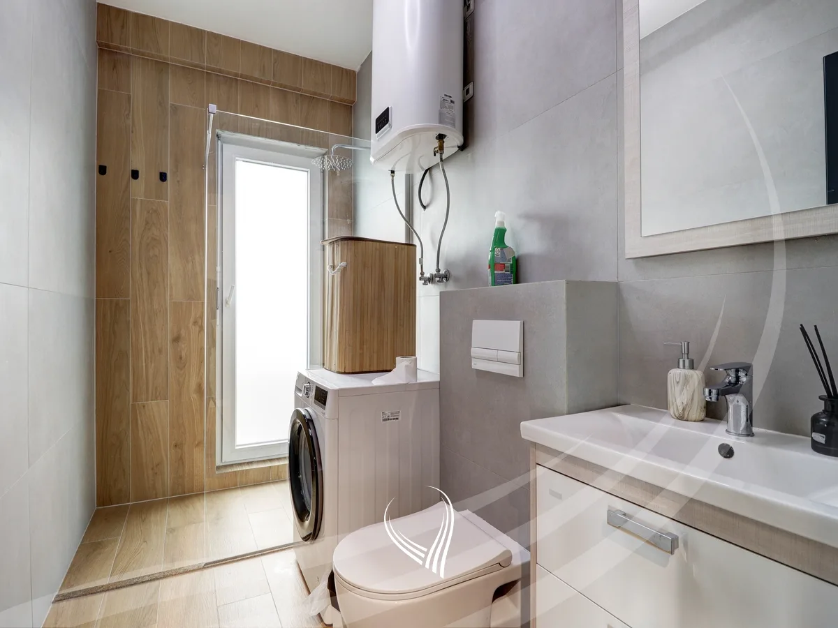 Penthouse me 3 dhoma gjumi me qira në lagjen Velania – Puhiza 3