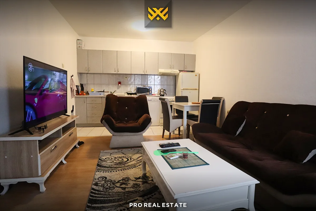 Shtëpi 200m² me #QIRA në Pejton.