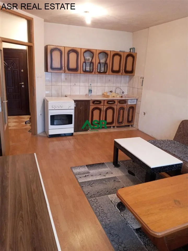 Shitet banesa afer parkut te qytetit