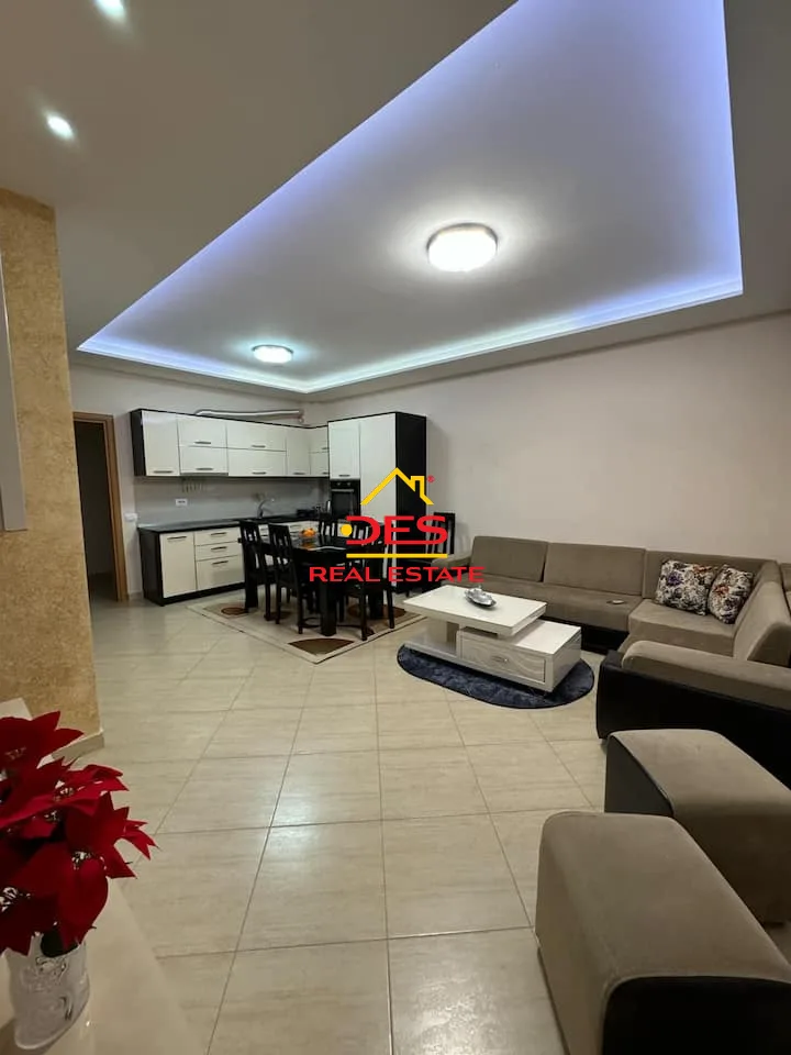 JEPET ME QIRA APARTAMENT 2+1 NË LUNGOMARE, VLORË 📍 Pranë Brooklyn Restaurant