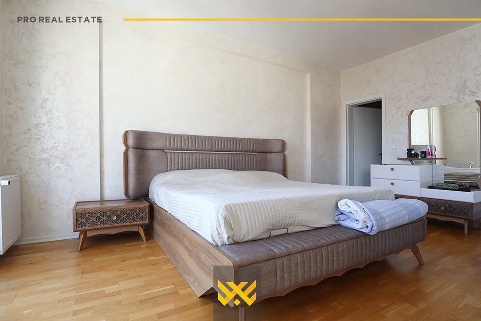 Penthouse – Duplex 187m² + 70m² në #SHITJE në Lagje të Spitalit.