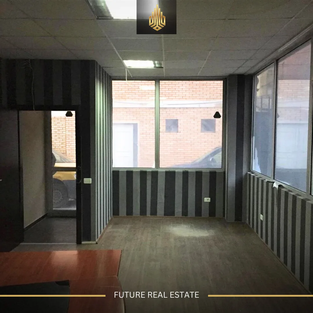 Lokal me QERA/35m²