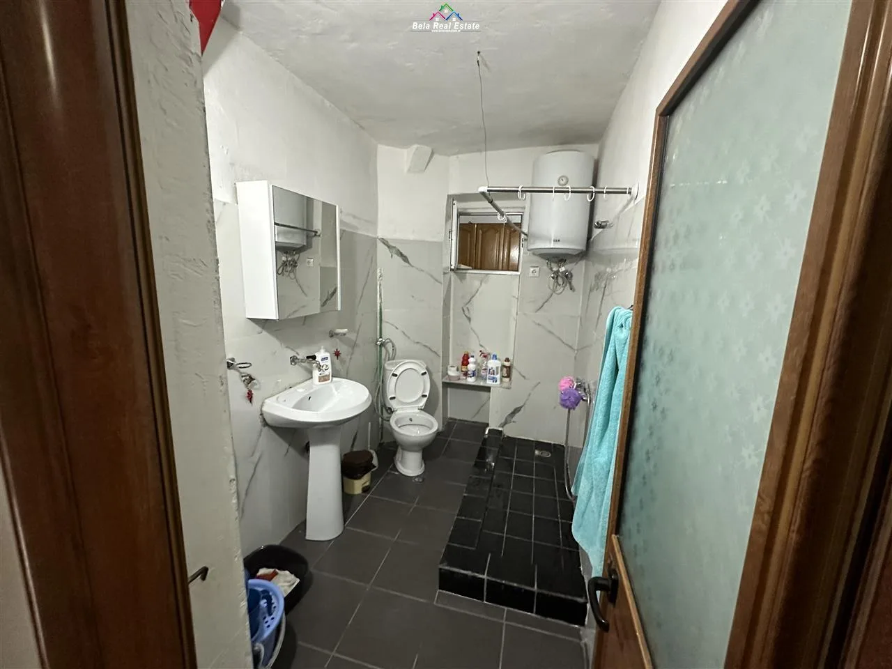 Kat Vile Me Qera 1+1 Te Varri i Bamit (ID BV22280) Tirane.