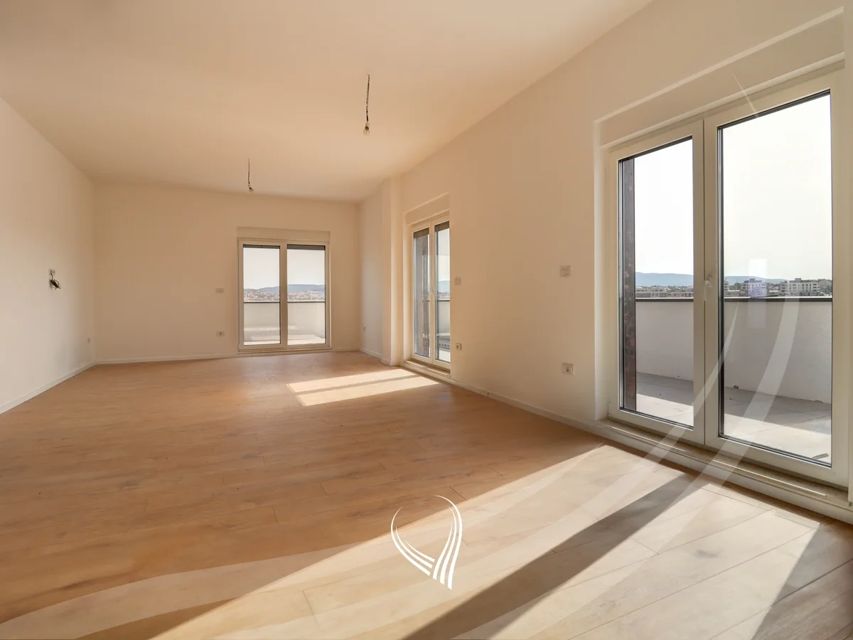 Penthouse 3 dhoma gjumi me qira në lagjen Arbëria – Dragodan