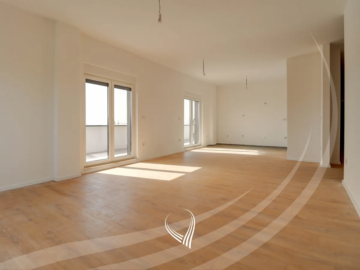 Penthouse 3 dhoma gjumi me qira në lagjen Arbëria – Dragodan