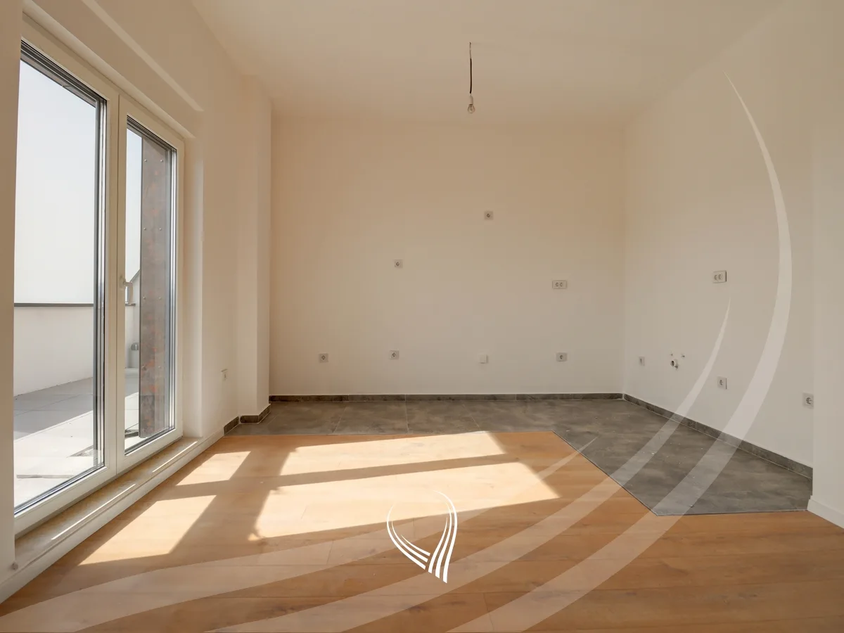 Penthouse 3 dhoma gjumi me qira në lagjen Arbëria – Dragodan