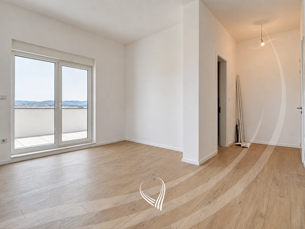 Penthouse 3 dhoma gjumi me qira në lagjen Arbëria – Dragodan