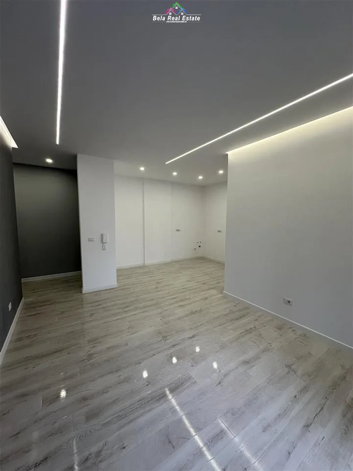 Apartament Ne Shitje 2+1 Tek Ish Stacioni Trenit (ID B120596) Tirane