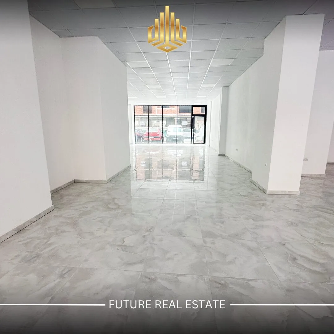 Lokal me QERA/218m²