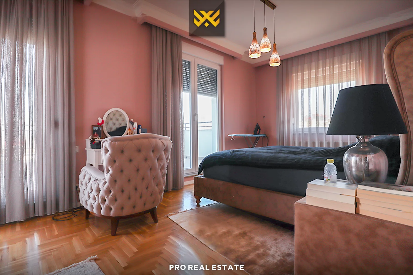 Banesë Penthouse 156m² + 50m² në #SHITJE në Emshir
